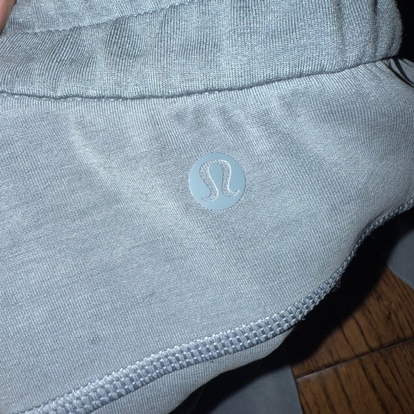 Lululemon Softstreme High-Rise Straight Leg Cropped Pant Chambray Size 10 - Picture 11 of 13